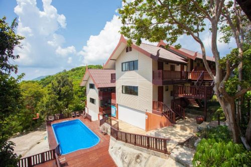 PHI PHI NATURAL RESORT HOTEL