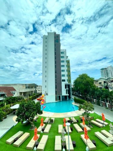 DISCOVERY BEACH HOTEL