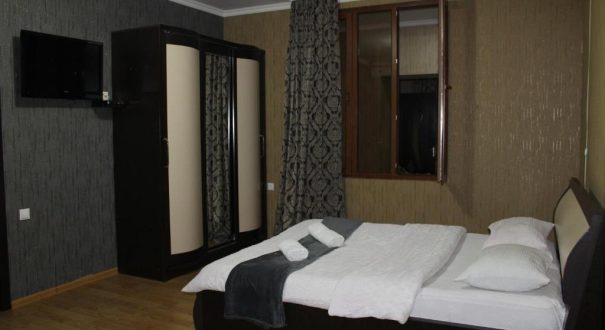 ELEGANT HOTEL