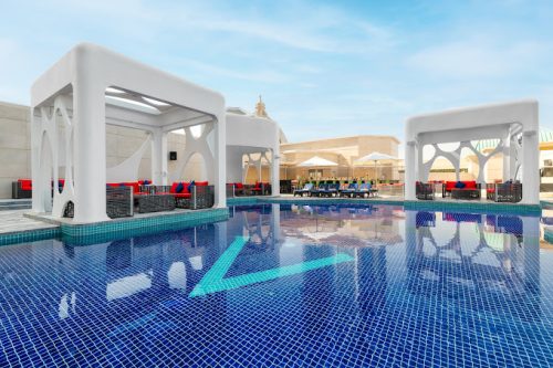 V HOTEL (DUBAI)
