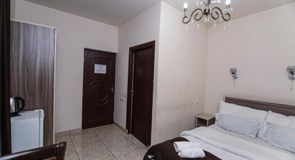 COMFORT HOUSE HOTEL