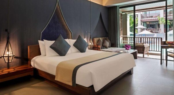 AVISTA HIDEAWAY HOTEL