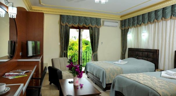 RIVERSIDE GARDEN RESORT HOTEL
