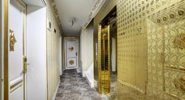 WHITE MONARCH HOTEL