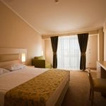 WHITE LILYUM HOTEL