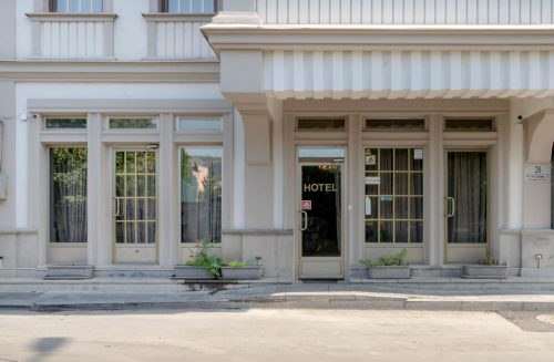 PIAZZA HOTEL