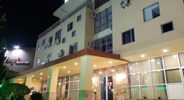 LIKE HOTEL