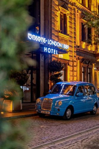 LONDON 1889 HOTEL