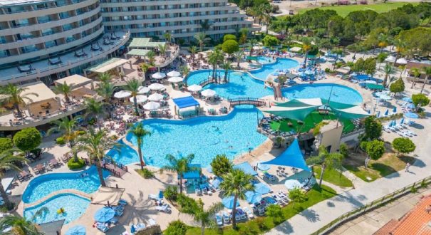 ARMAS PEMAR BEACH HOTEL