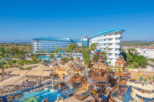 CRYSTAL ADMIRAL HOTEL