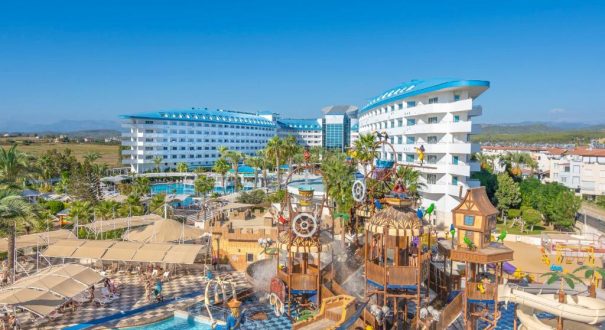 CRYSTAL ADMIRAL HOTEL