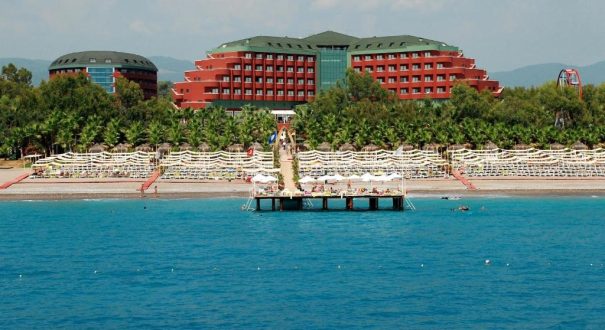 DELPHIN DELUXE HOTEL