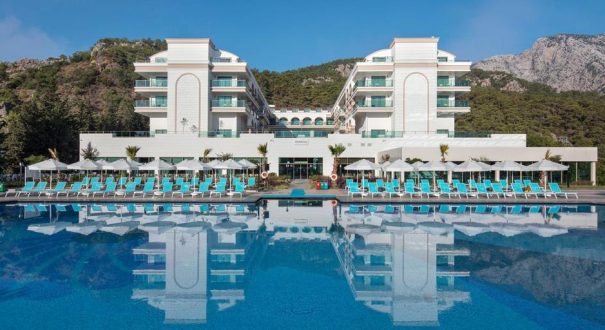 DOSINIA LUXURY HOTEL
