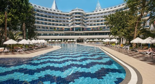 DELPHIN BOTANIK HOTEL