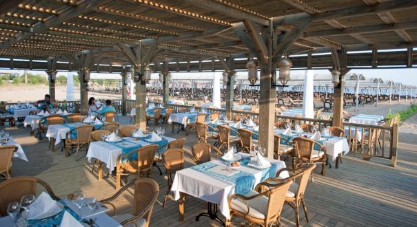 CRYSTAL PALACE HOTEL