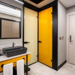 ARNOR DELUXE HOTEL