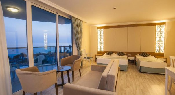 CONCORDIA CELES HOTEL