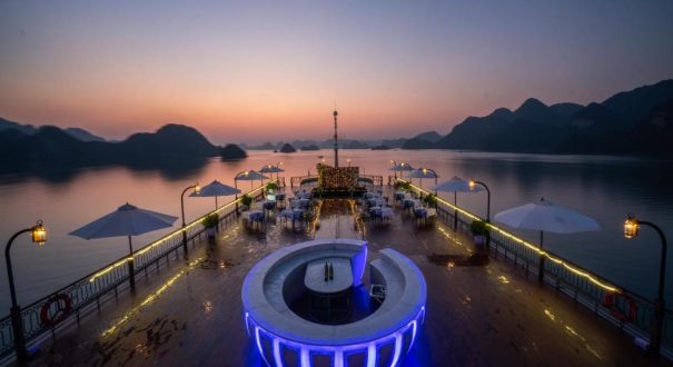INDOCHINE LAN HA BAY CRUISE