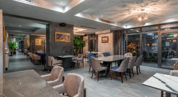 ONYX HOTEL