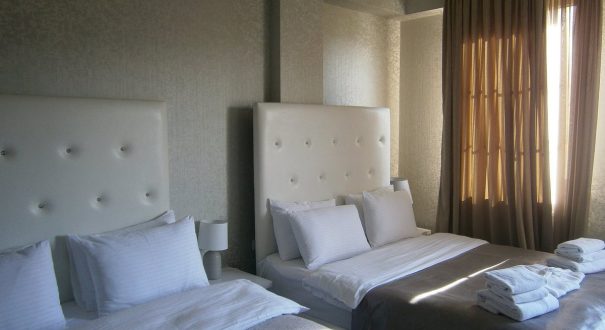 PIAZZA HOTEL