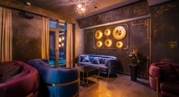 ONYX HOTEL