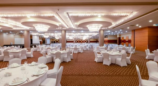 CRYSTAL ADMIRAL HOTEL