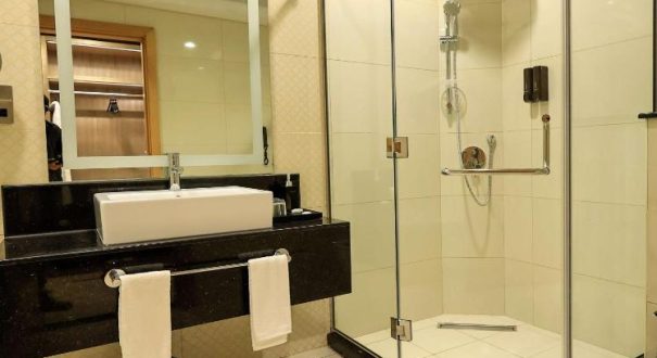 BEST WESTERN M FOUR HOTEL