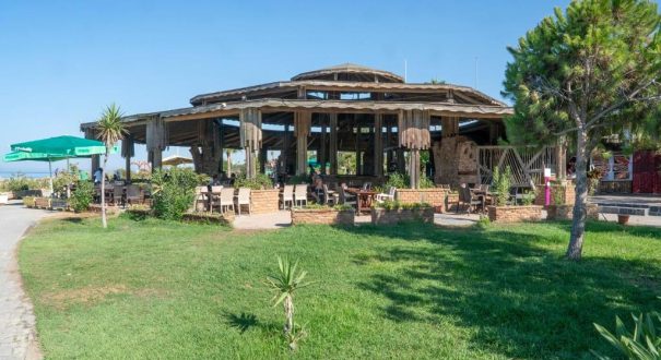 ARMAS PEMAR BEACH HOTEL