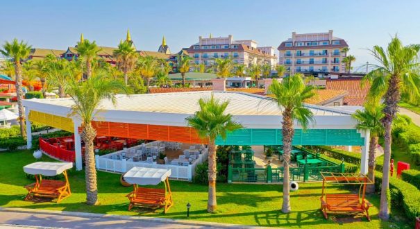 CRYSTAL FAMILY HOTEL