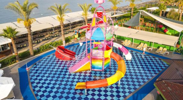 CRYSTAL FAMILY HOTEL