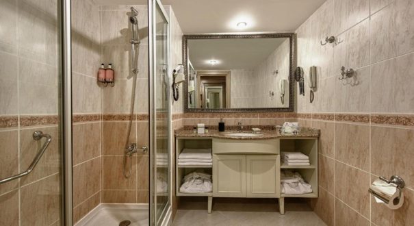 DELPHIN DELUXE HOTEL
