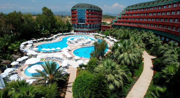 DELPHIN DELUXE HOTEL