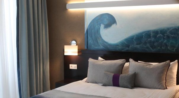 CATAMARAN RESORT HOTEL