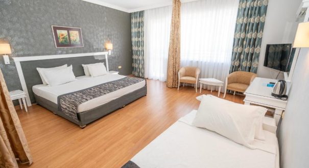 ARMAS PEMAR BEACH HOTEL