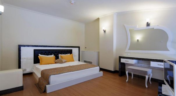 SENZA THE INN HOTEL