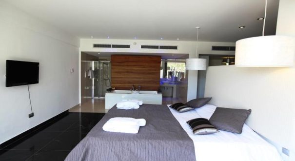 DOME HOTEL