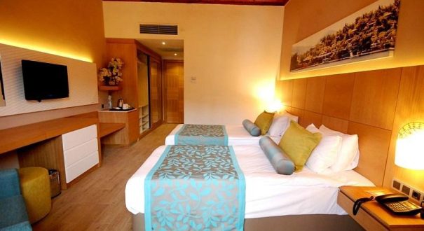 CLUB LETOONIA HOTEL