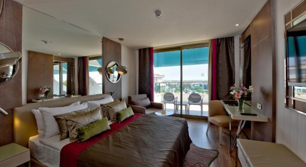 SIDE STAR ELEGANCE HOTEL