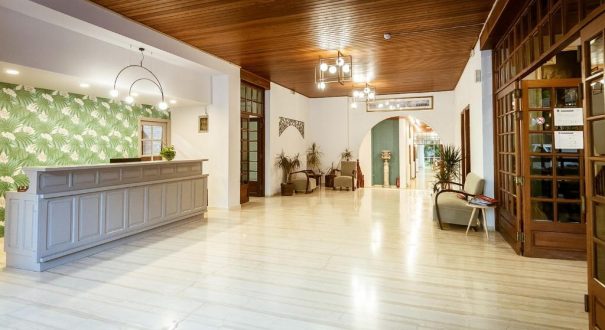 MIMOZA BEACH HOTEL
