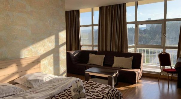 LIKE HOTEL
