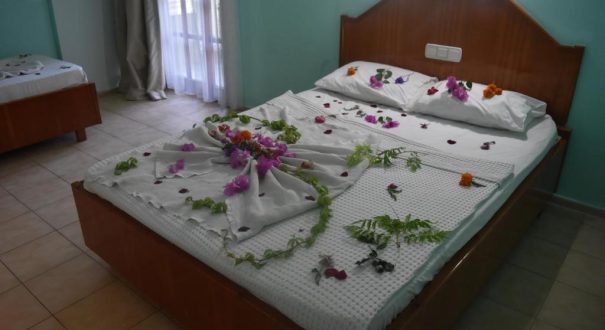 ARES CITY HOTEL