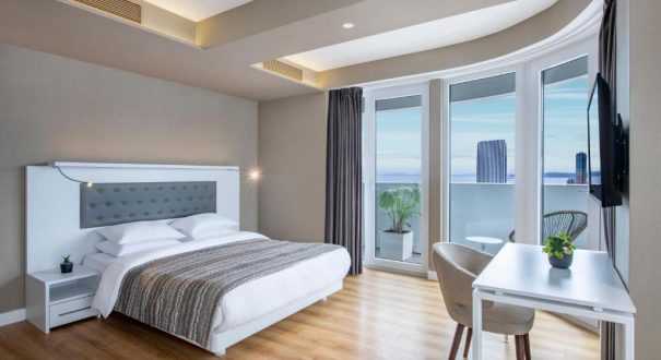 ALLIANCE PALACE HOTEL
