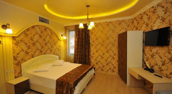 IBERIA HOTEL