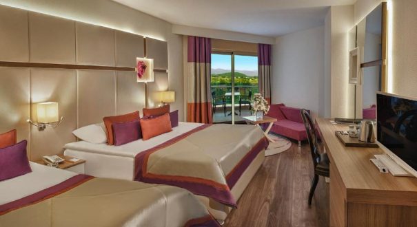 DELPHIN BOTANIK HOTEL