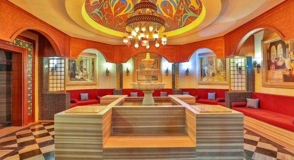 CRYSTAL FAMILY HOTEL