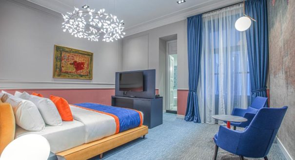 HERITAGE HOTEL