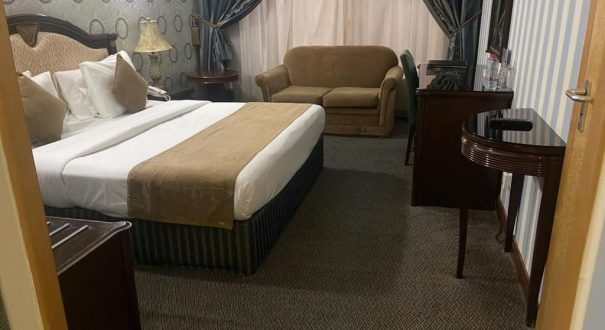 SUN AND SANDS HOTEL
