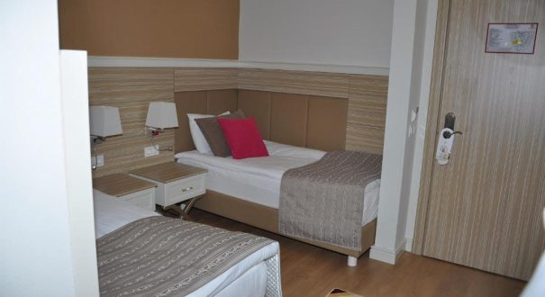 DELPHIN DELUXE HOTEL
