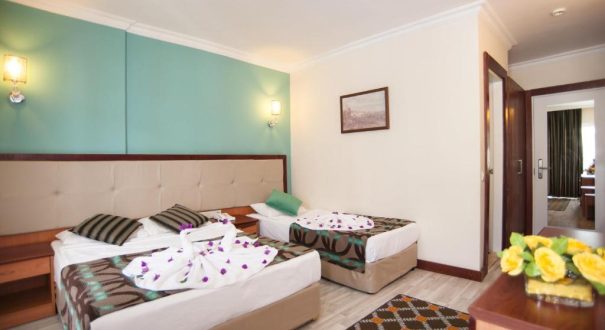 CONCORDIA CELES HOTEL