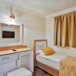 CRYSTAL COLOURS HOTEL